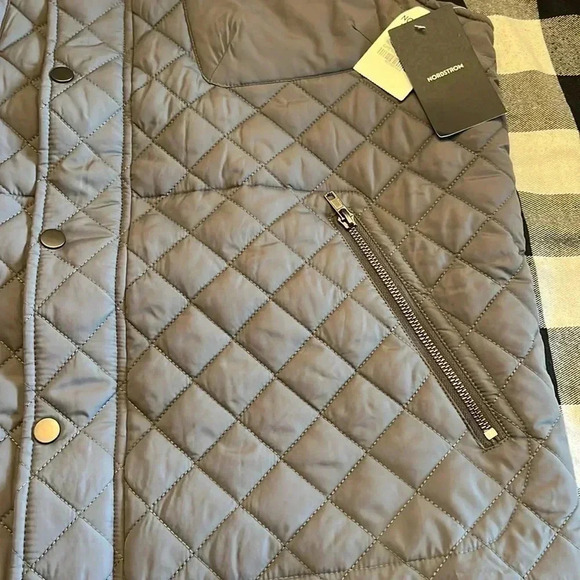 NORDSTROM NEW Lightweight Quilted Vest size Large - Picture 2 of 9